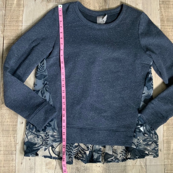 Anthropologie Vanessa Virginia Navy Blue Embroidered Lace Tulle Back Top SZ M - Picture 11 of 14